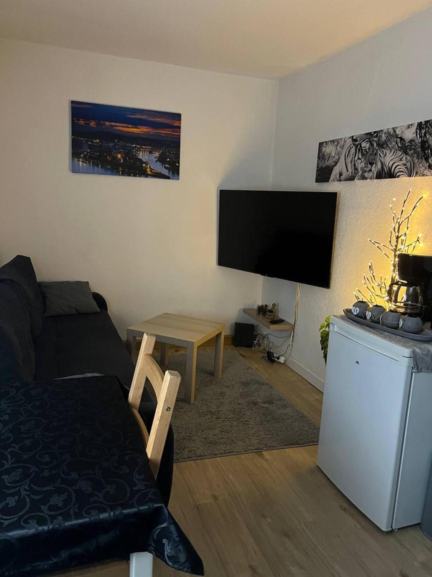 Lovely 1-Bed Apartment In Koblenz Koblenz  Dış mekan fotoğraf